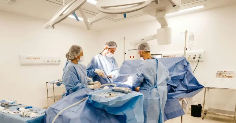 What Is Gynecologic Laparoscopic Surgery?