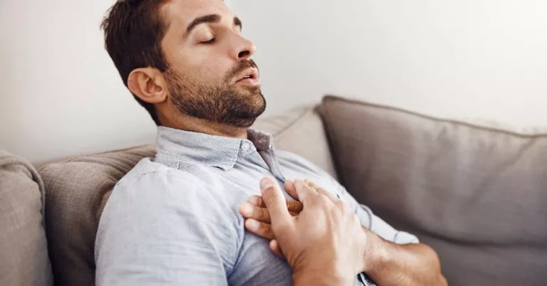 Anxiety vs Heart Arrhythmia: Symptoms and Key Differences