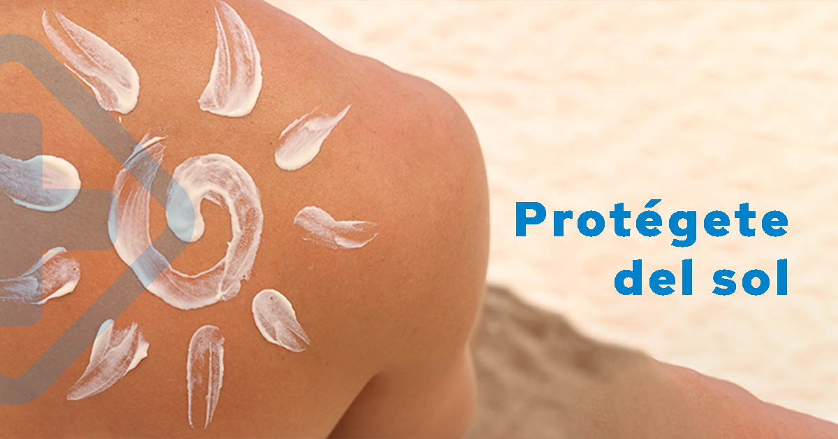 ¿Qué es mejor para la playa, una sombrilla o un protector solar?