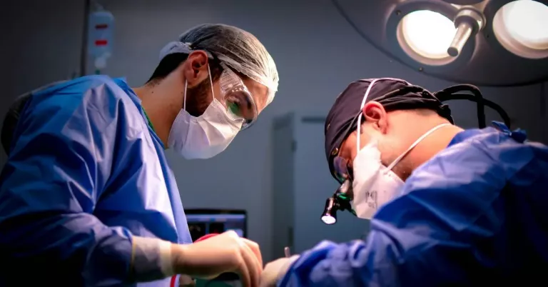 Cirugía de hemorroides: técnicas, recuperación y cuidados