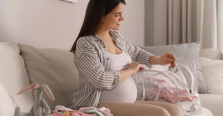 Maleta para el hospital: lista completa para el parto